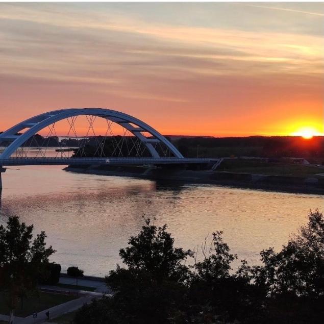 Apartman Bane 021 With A View Novi Sad Ngoại thất bức ảnh